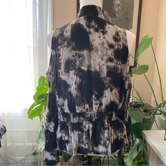 Venus Boho Tie Dye Lace Top - Picture 3 of 6